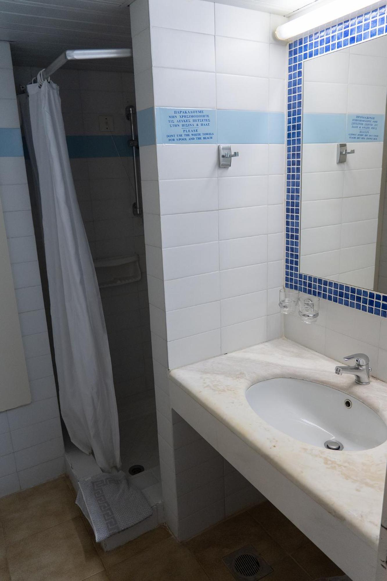 Apollon Suites Karystos  Exteriör bild