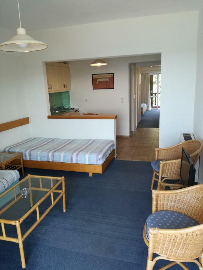 Apollon Suites Karystos  Exteriör bild